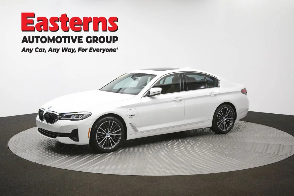 Used 2023 White BMW 530e iPerformance image 61