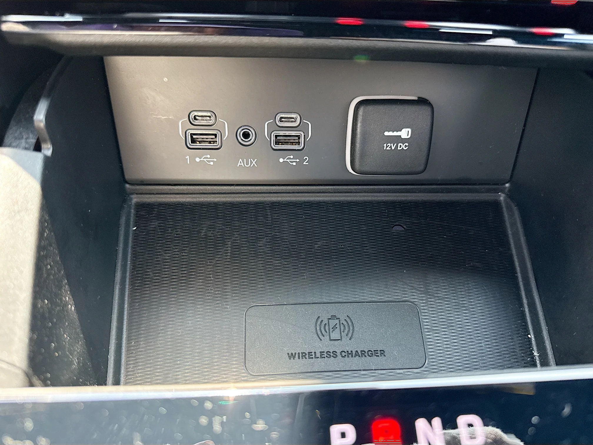 Used 2024 Diamond Black Crystal Pearlcoat Jeep Altitude X image 30