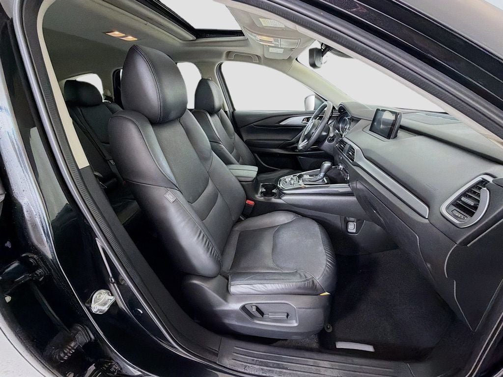 Used 2016 Jet Black Mica Mazda AWD 4dr Touring image 26