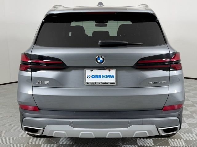 Used 2026 Skyscraper Grey Metallic BMW sDrive40i image 10