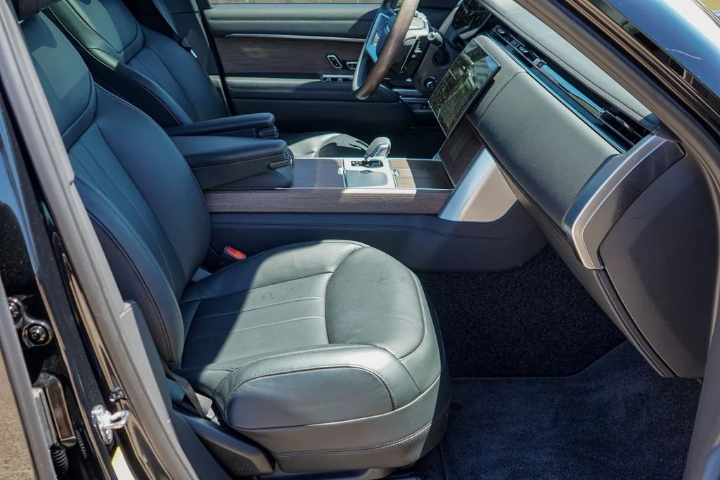 Certified Used 2025 Black Land Rover Autobiography image 32