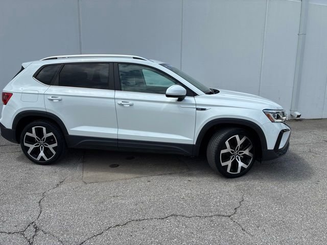Certified 2023 Volkswagen Taos SEL with VIN 3VV2X7B2XPM333925 for sale in Kansas City