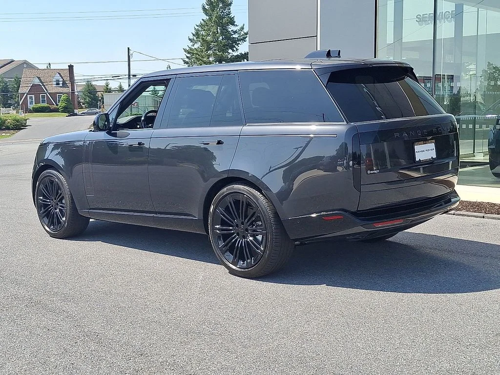 2026 Land Rover Range Rover SE - Photo 4
