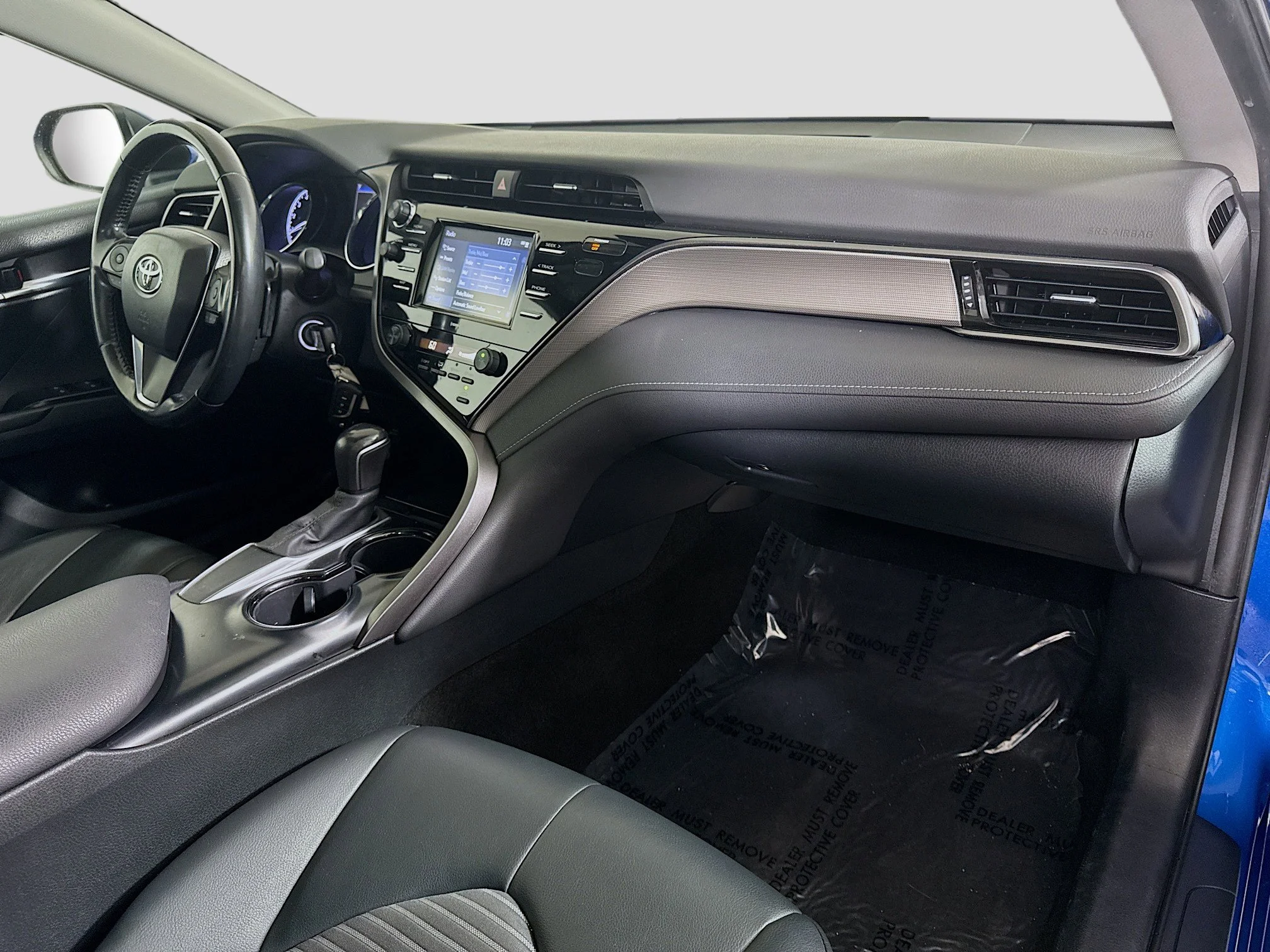 Used 2020 Blue Streak Metallic Toyota SE image 25