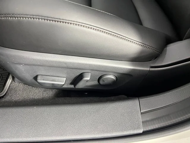 New 2026 Platinum Quartz Metallic Mazda 2.5 S Preferred image 19