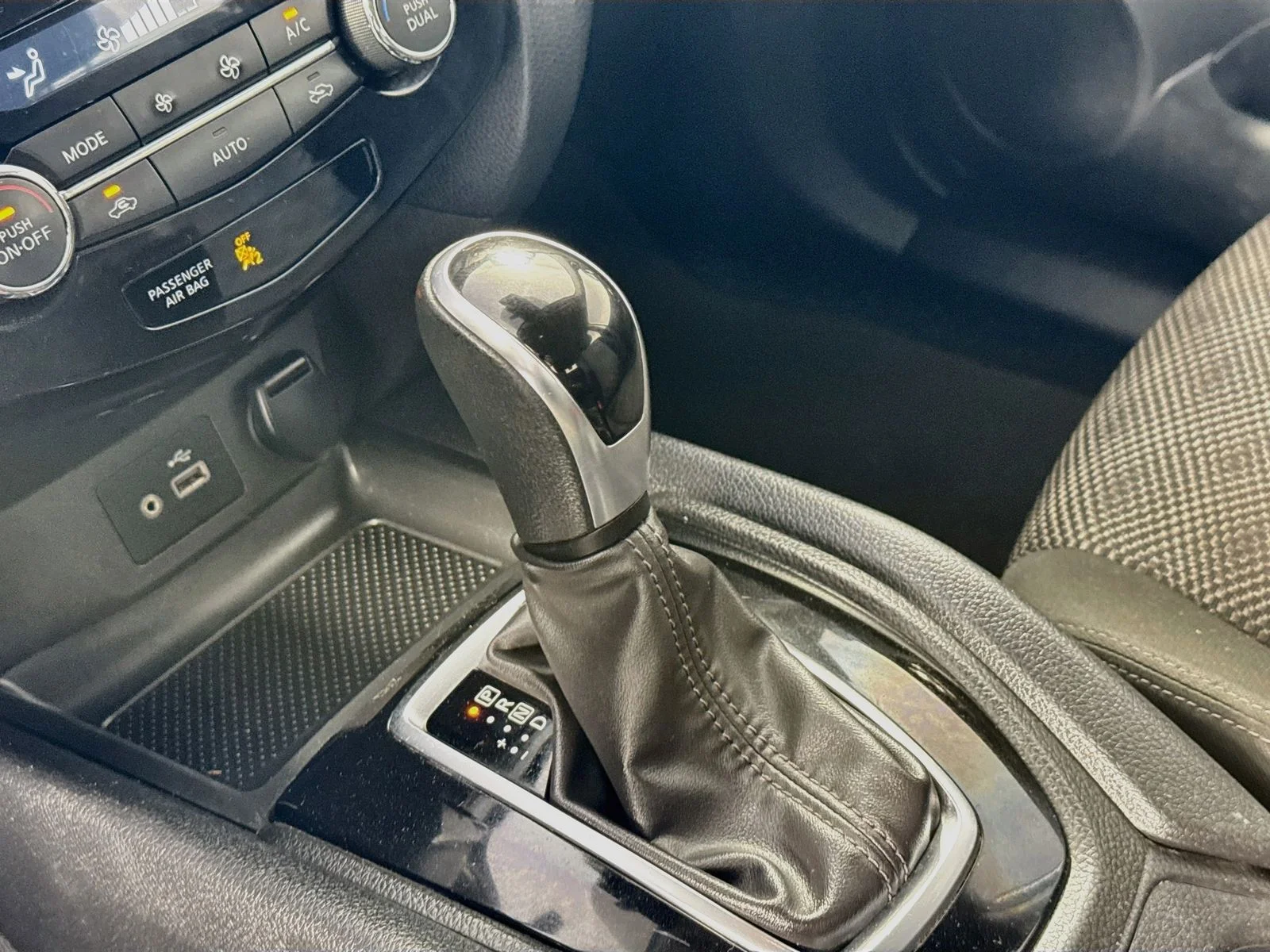 2022 Nissan Rogue Sport SV - Photo 10