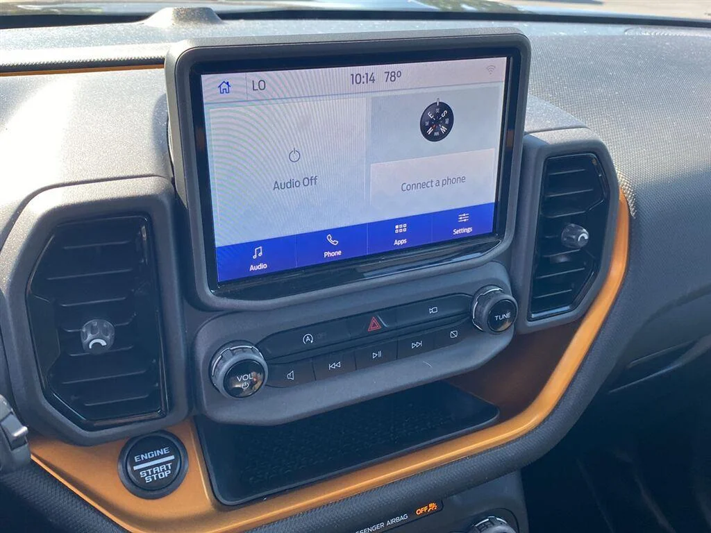 Used 2022 Alto Blue Metallic Tinted Clearcoat Ford Badlands image 3