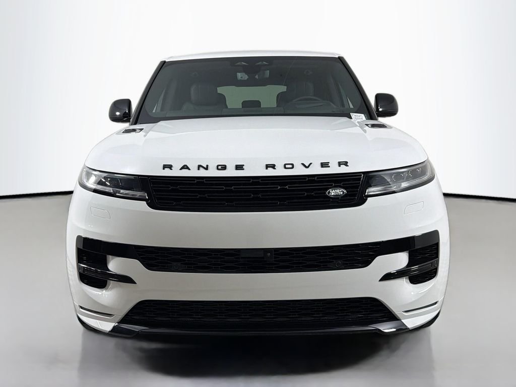 New 2026 Fuji White Land Rover Dynamic SE image 2