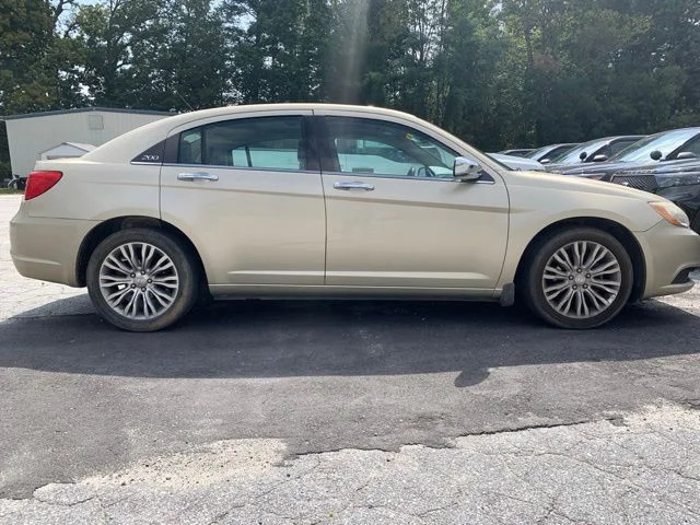 Used 2011 Gold Chrysler Limited image 4