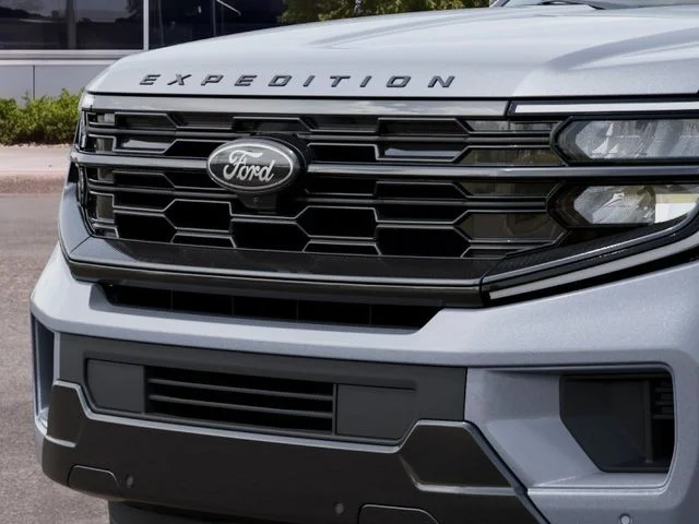 New 2027 Gray Metallic Ford Platinum image 17