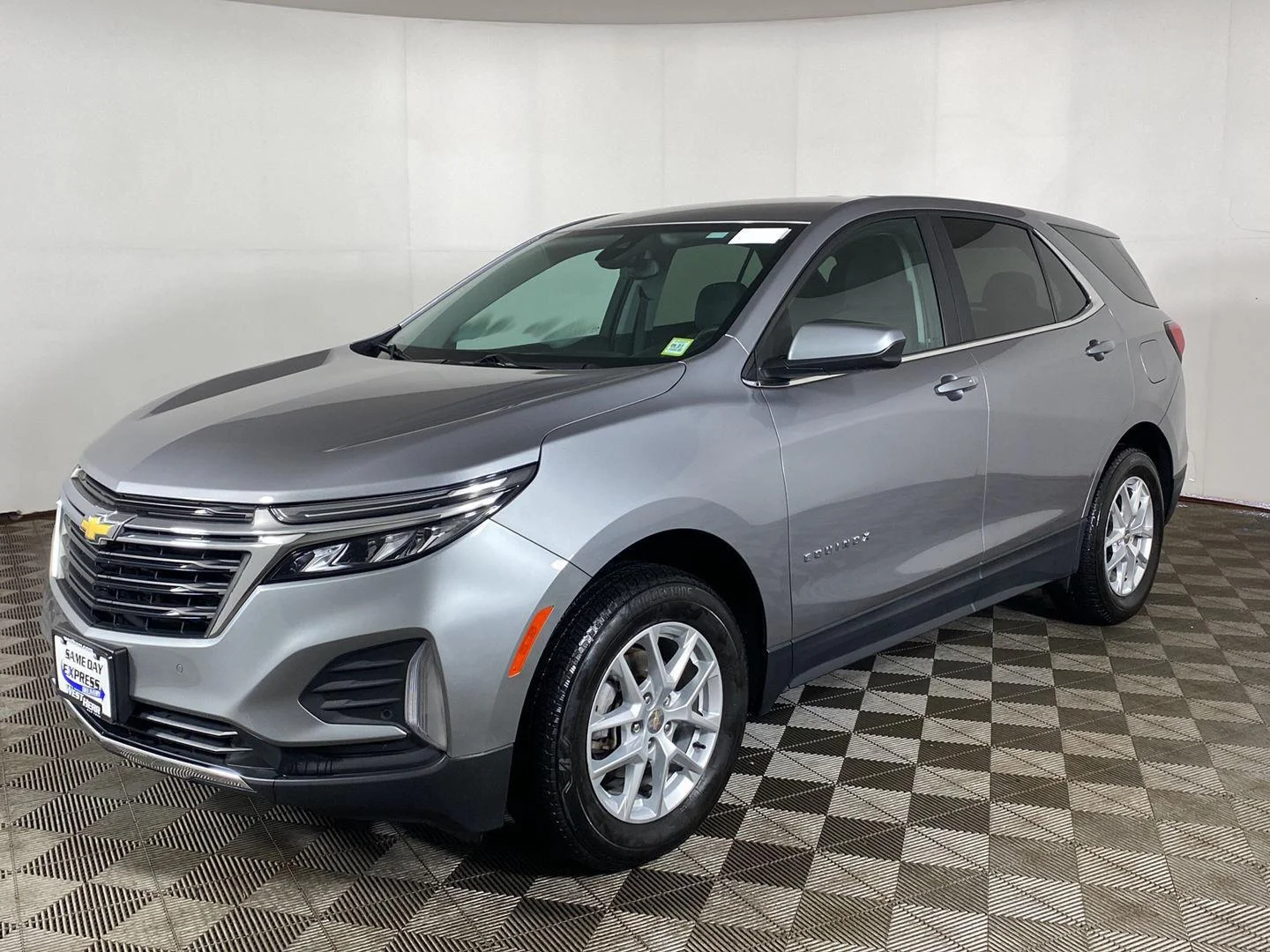 Used 2023 Sterling Gray Metallic Chevrolet LT image 2