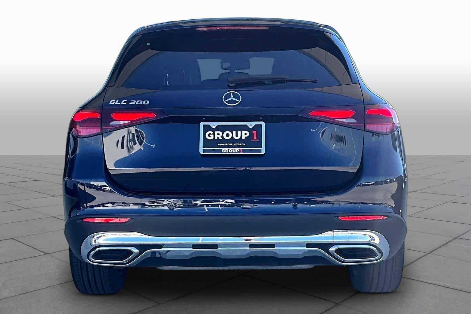 Used 2024 Nautical Blue Metallic Mercedes-Benz GLC 300 image 5