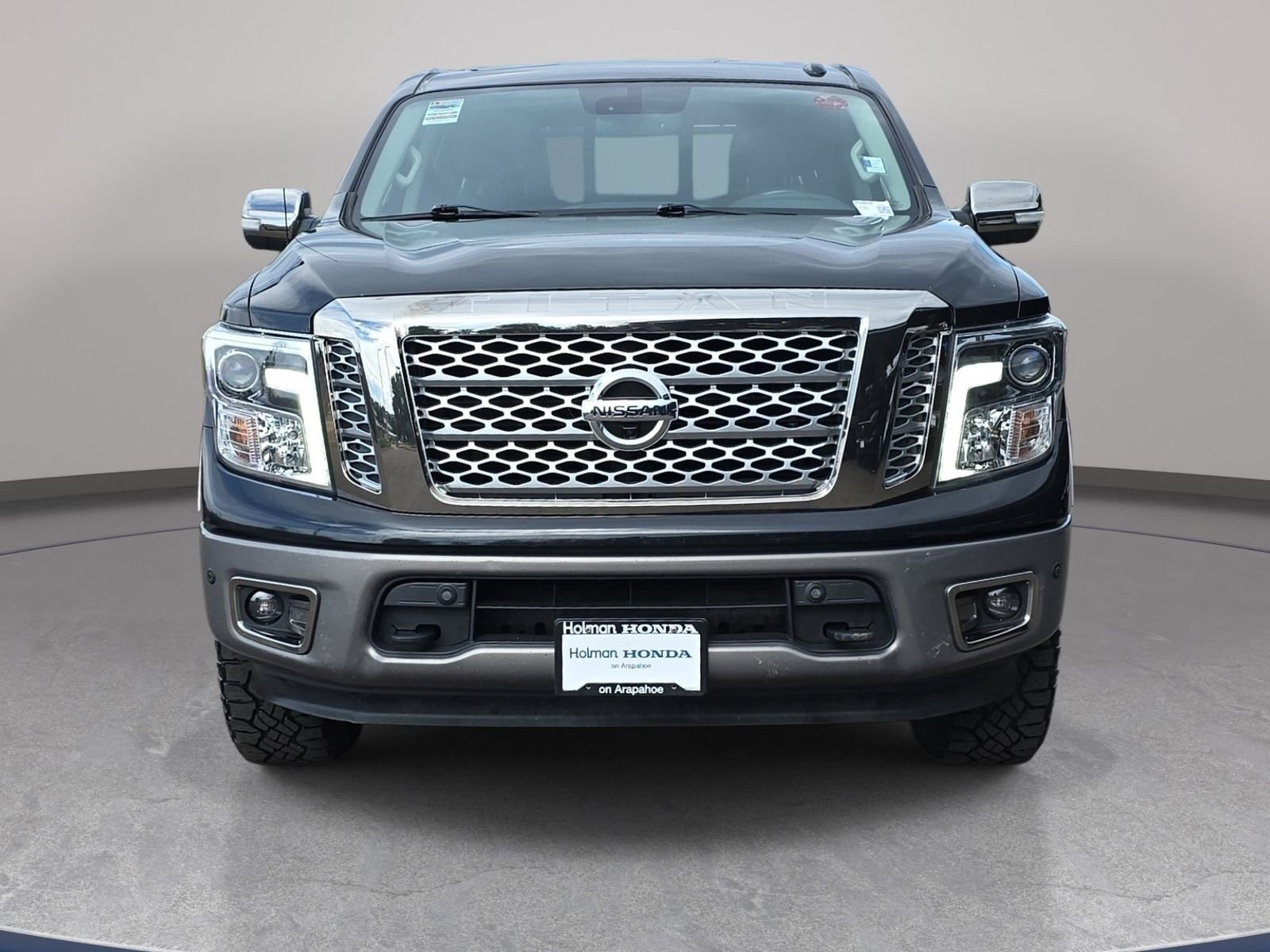 Used 2018 Black Nissan Platinum Reserve image 3