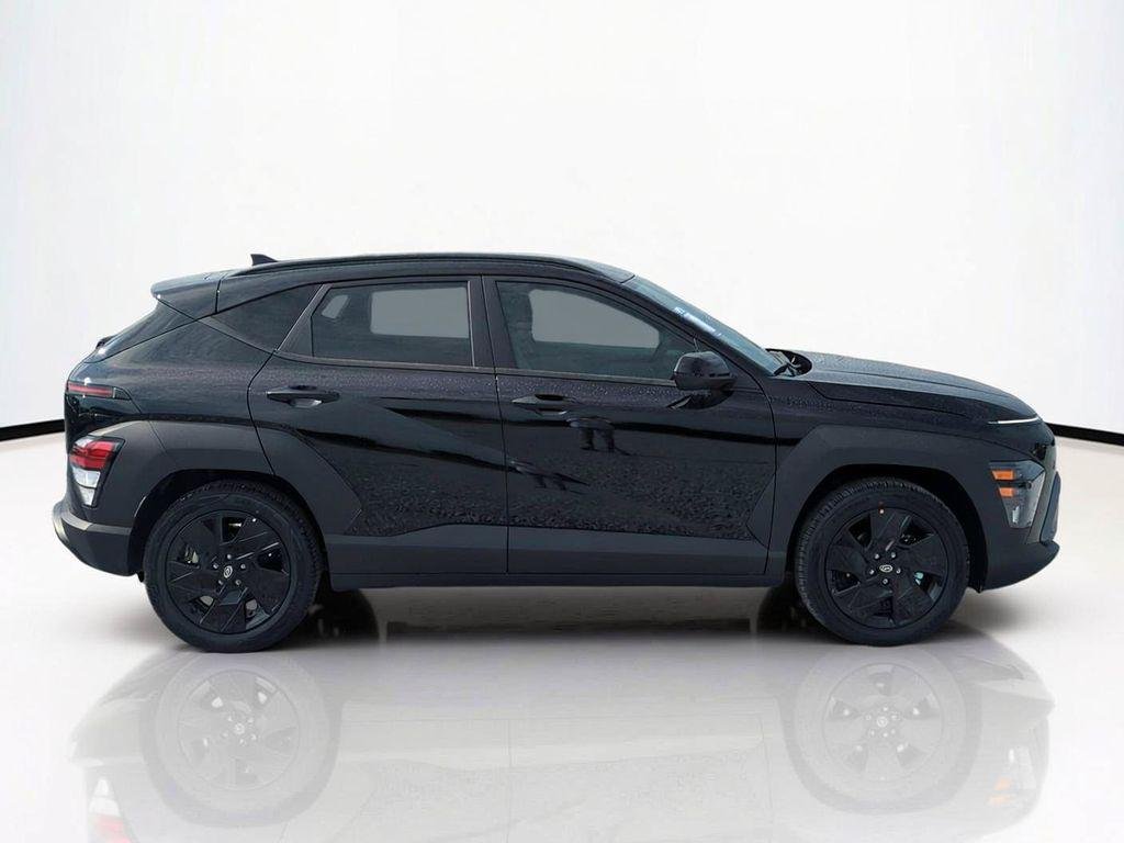 New 2027 Black Hyundai SEL Sport FWD image 4