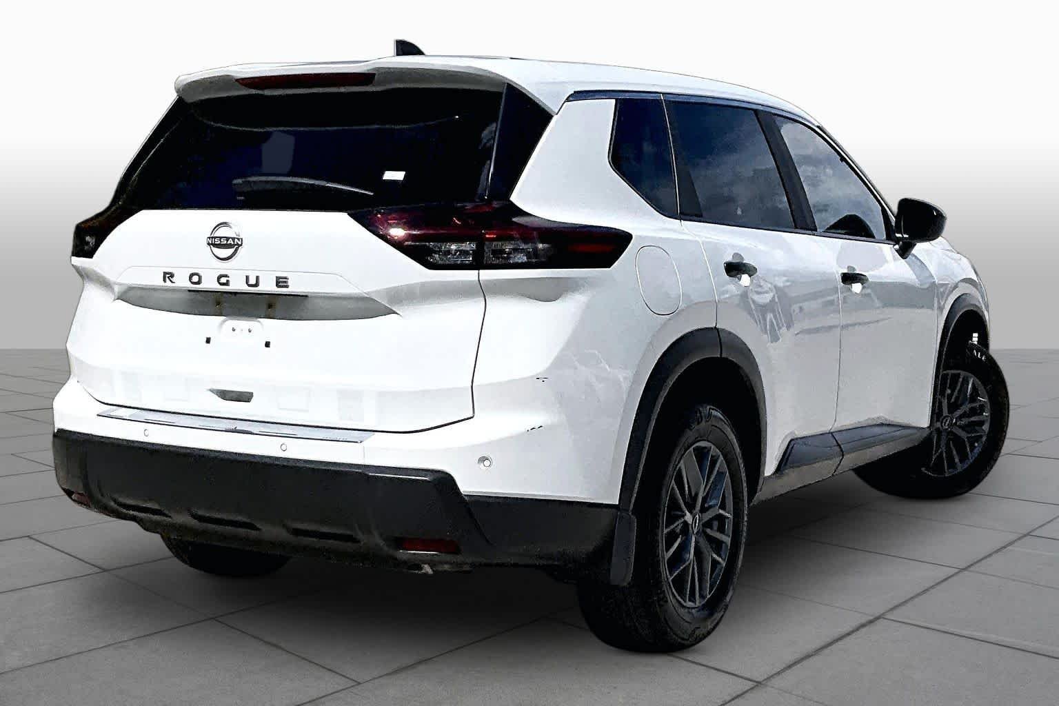 Used 2024 Glacier White Nissan S image 13