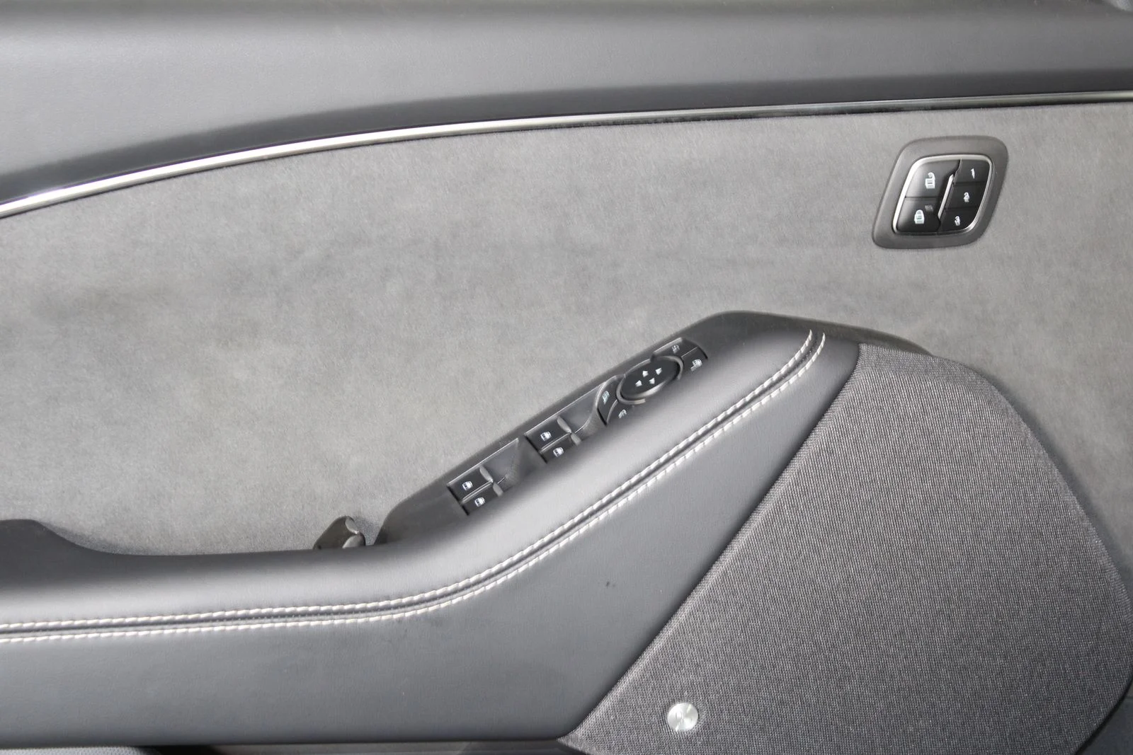 Used 2025 Green Ford GT image 8