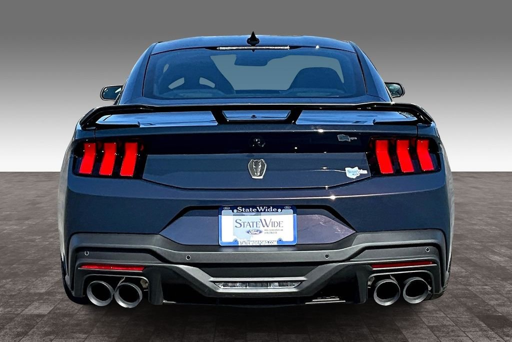 2025 Ford Mustang Dark Horse - Photo 11