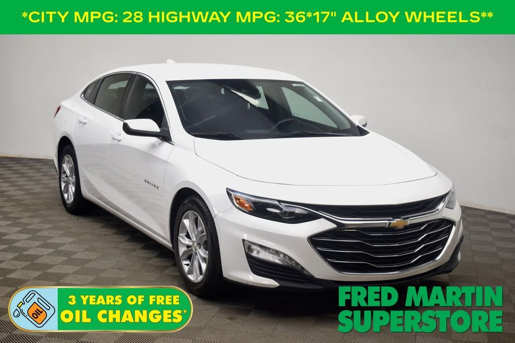 Used 2024 Summit White Chevrolet LT image 1