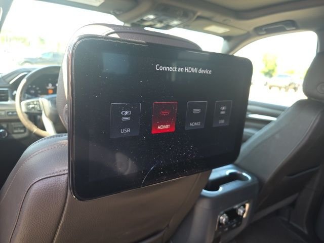 Used 2022 Hunter Metallic GMC Denali image 12