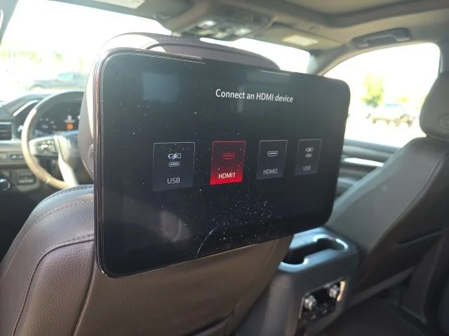 Used 2022 Hunter Metallic GMC Denali image 12