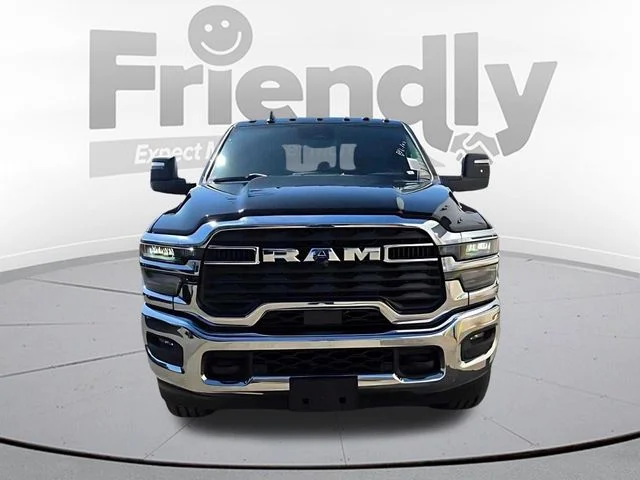 New 2026 Diamond Black Crystal Pearl-Coat Exterior Paint RAM Tradesman image 2