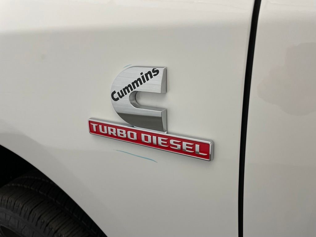 New 2026 Bright White Clear-Coat Exterior Paint RAM Laramie image 13