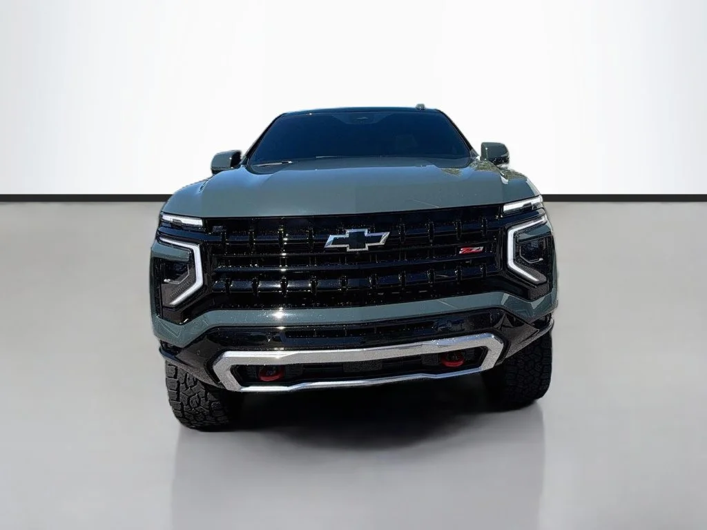 Used 2026 Gray Chevrolet Z71 image 2