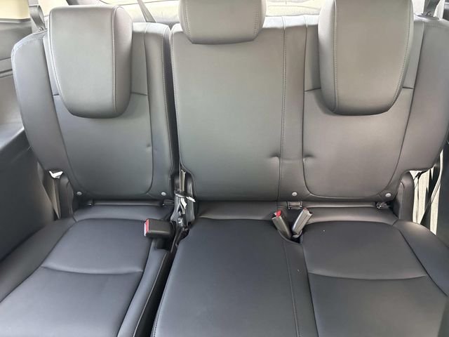 Certified Used 2026 Solar Silver Metallic Honda EX-L image 14
