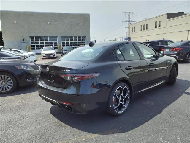 Used 2024 Black Alfa Romeo Veloce image 3