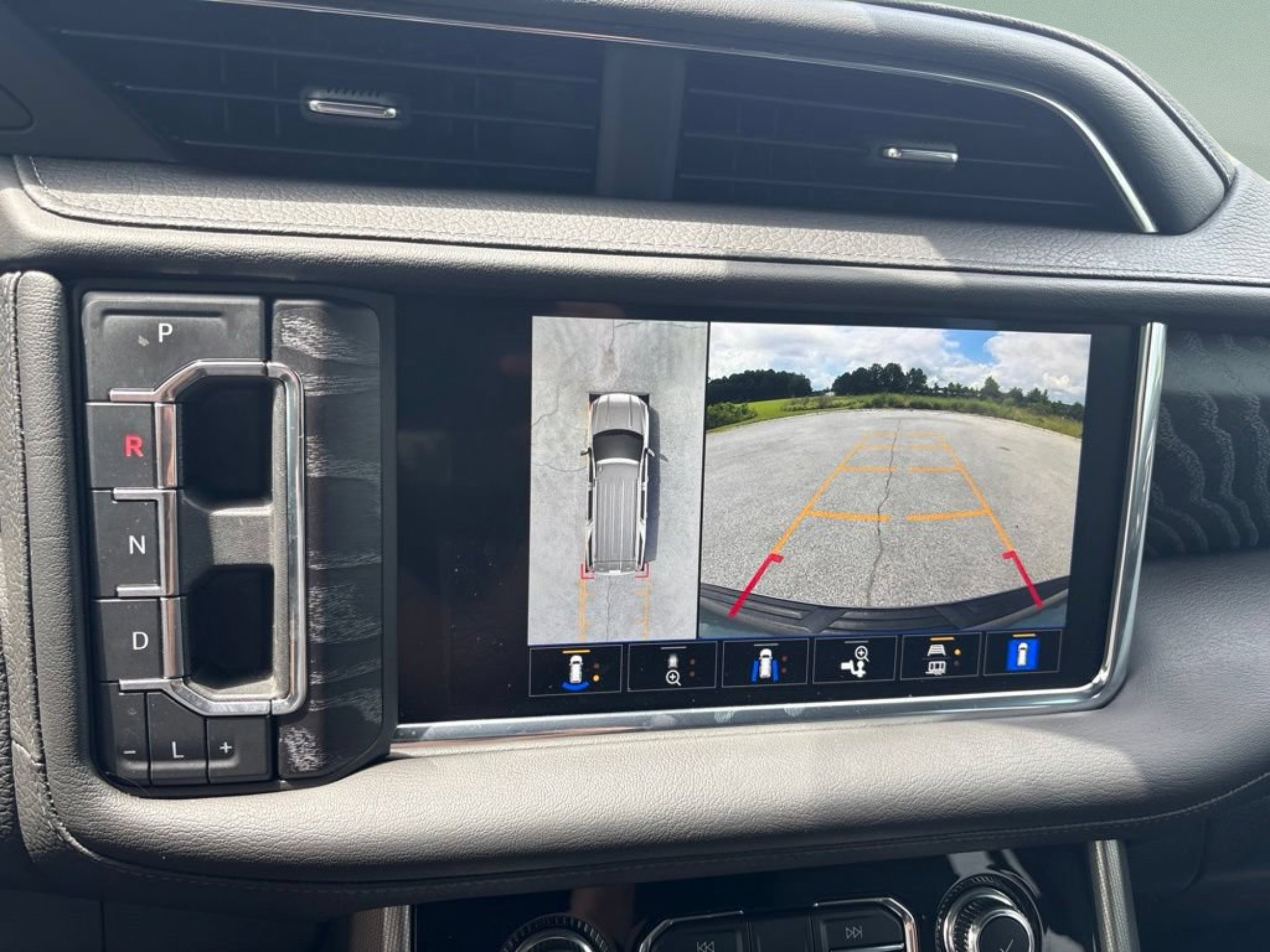 Used 2023 Sterling Metallic GMC Denali image 16