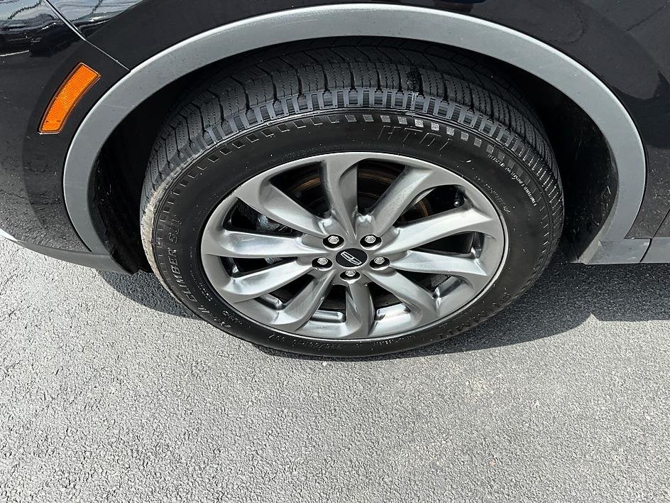 Used 2020 Black Lincoln Standard image 10