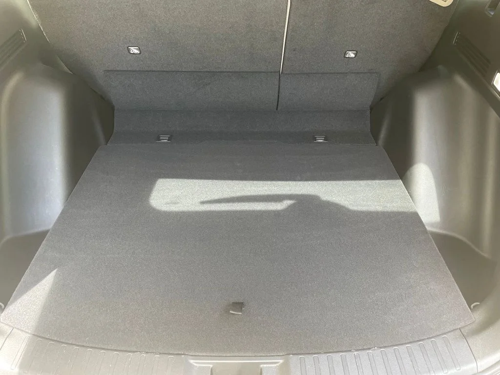 Certified Used 2023 Platinum White Pearl Honda EX-L image 8