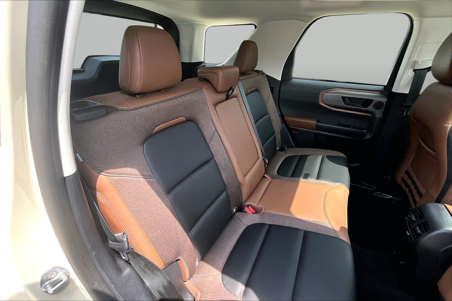 Used 2025 Desert Sand Ford Outer Banks image 20