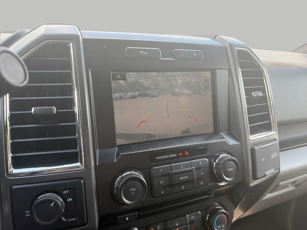 Used 2015 Silver Ford XLT image 18
