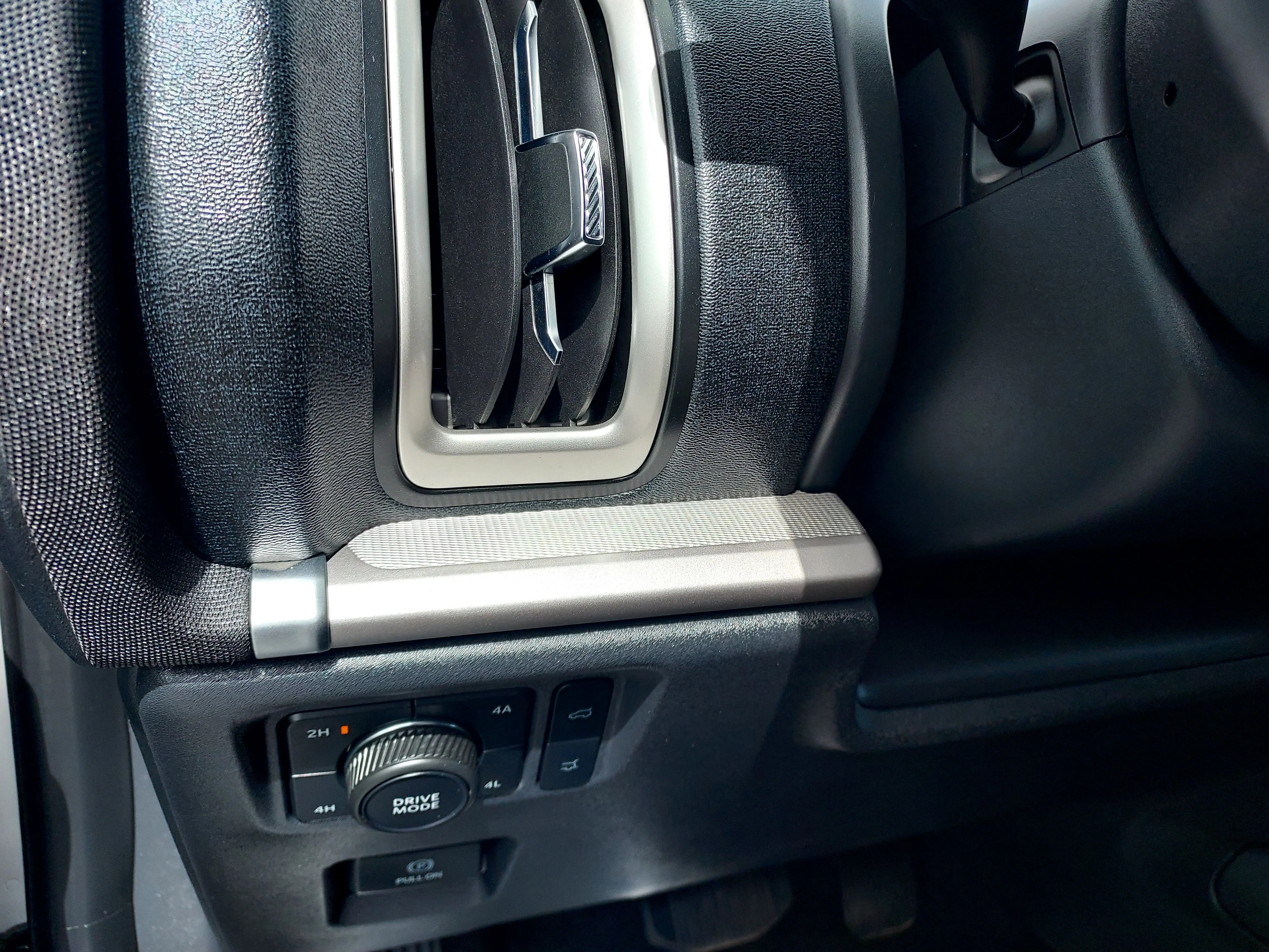 Used 2025 White Ford Active image 39