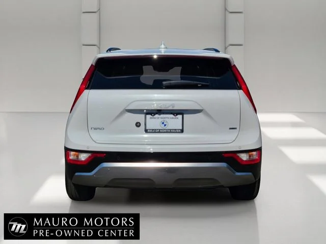 Used 2023 White Kia EX Touring image 5