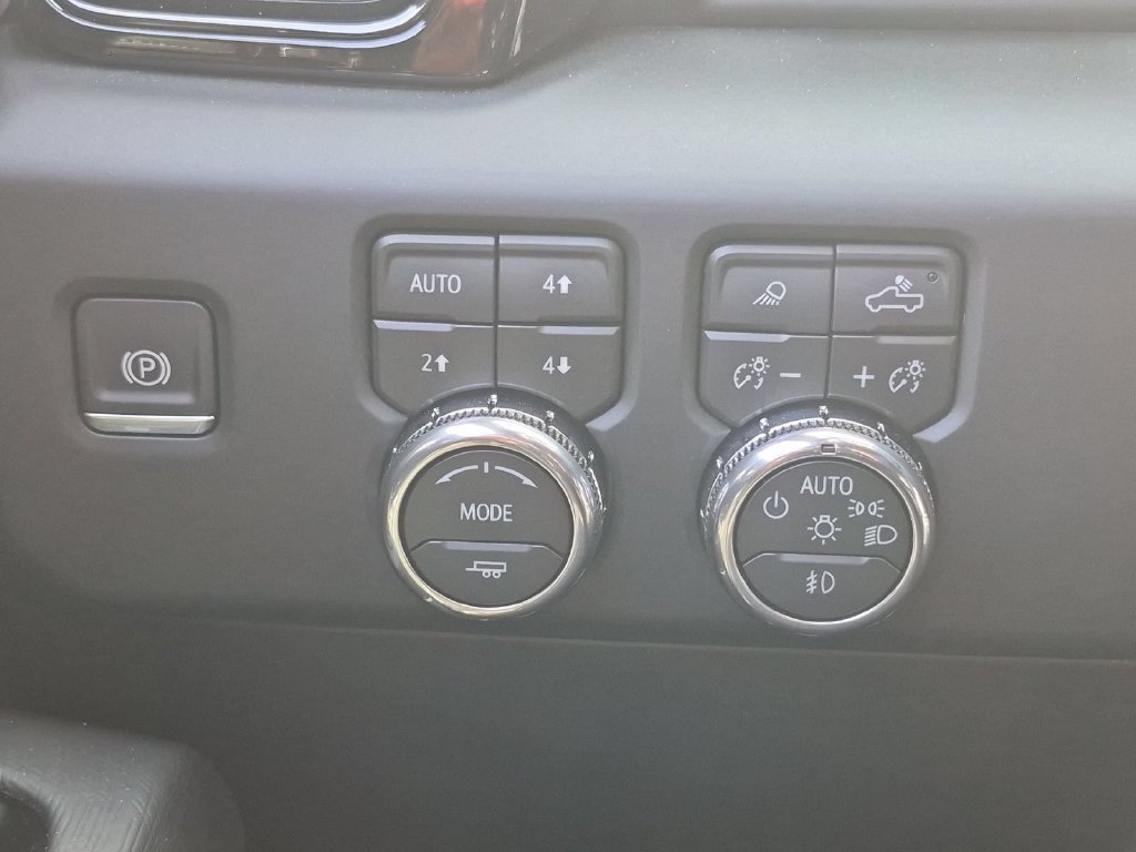 2026 GMC Sierra 1500 AT4X - Photo 17