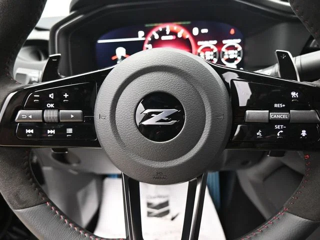 2025 Nissan Z NISMO - Photo 19