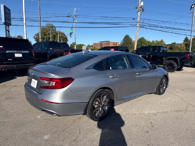 Used 2022 Silver Honda EX-L image 5