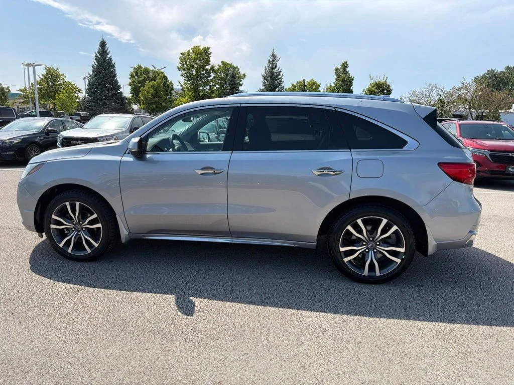 Used 2019 Silver Acura 3.5L Advance Package image 4