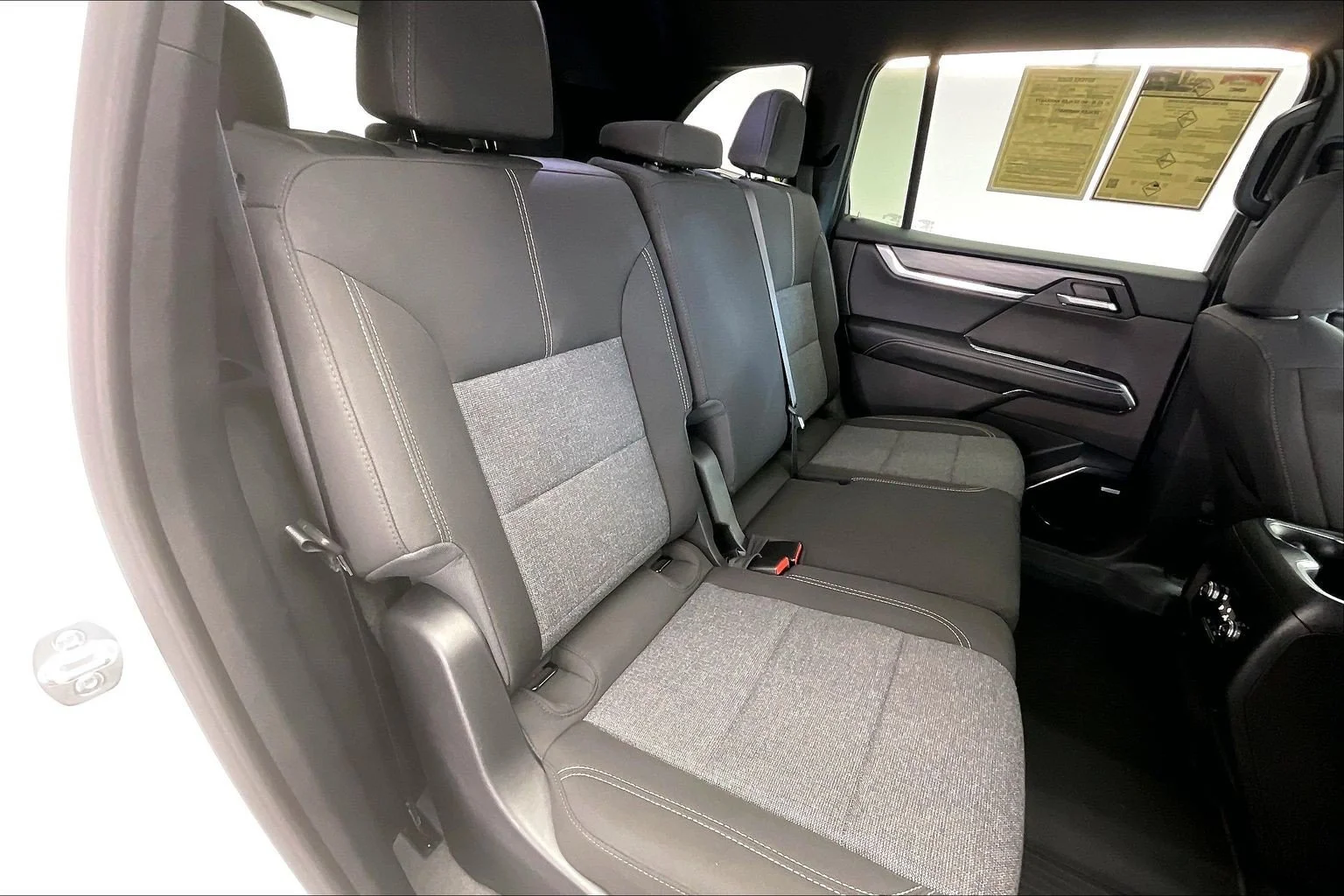 Used 2026 Summit White GMC AWD Elevation image 18