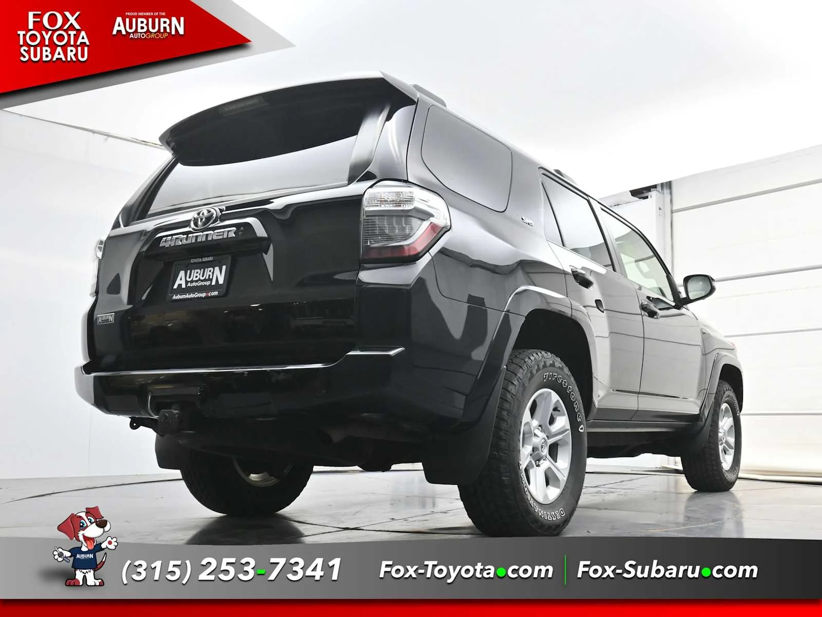 Used 2022 Midnight Black Metallic Toyota SR5 Premium image 22