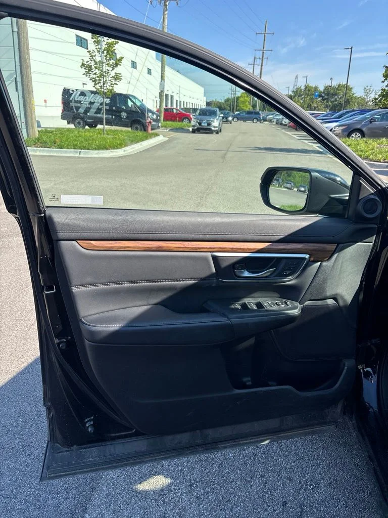Used 2019 Crystal Black Pearl Honda EX-L image 21
