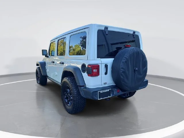 Used 2021 White Jeep Unlimited Willys image 5