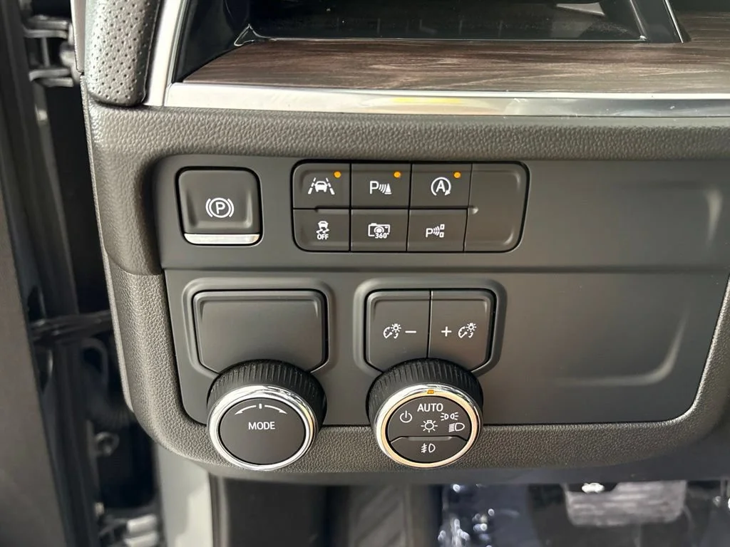 Certified Used 2025 Sterling Gray Metallic Chevrolet Premier image 39