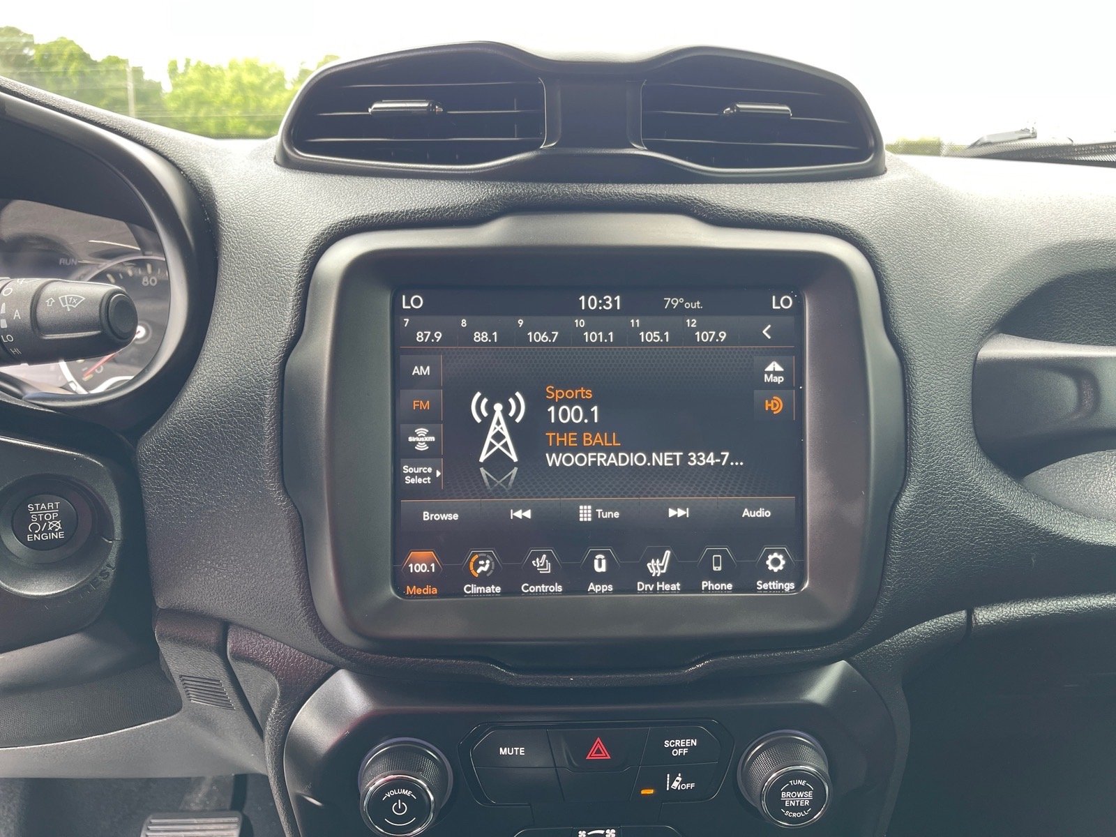 Used 2021 Silver Jeep Limited image 5