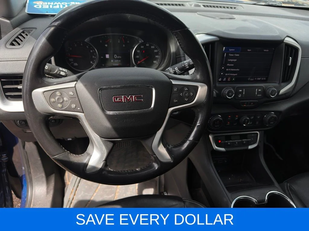 Used 2022  GMC SLT image 11