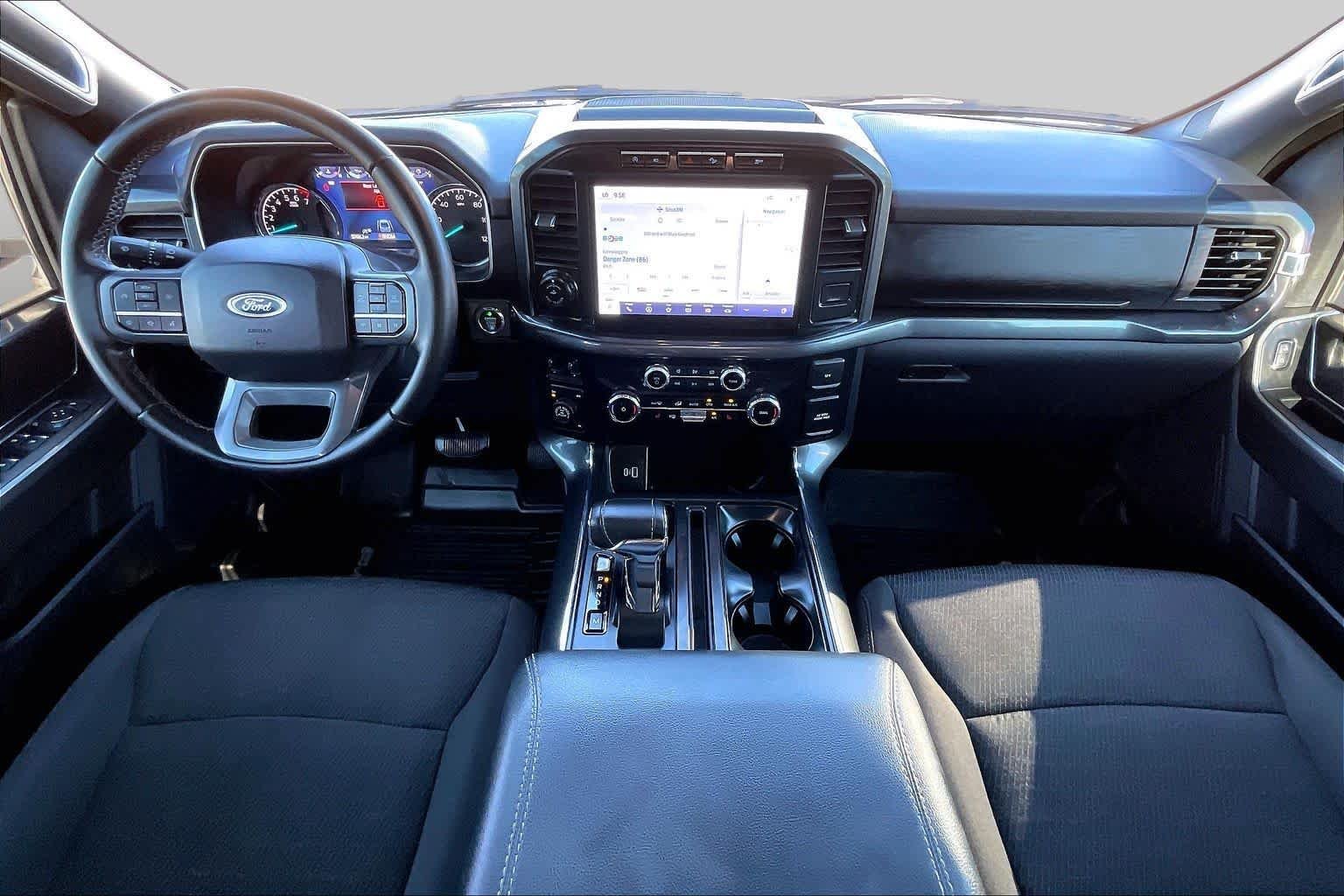 Used 2023 Avalanche Gray Ford XLT image 15