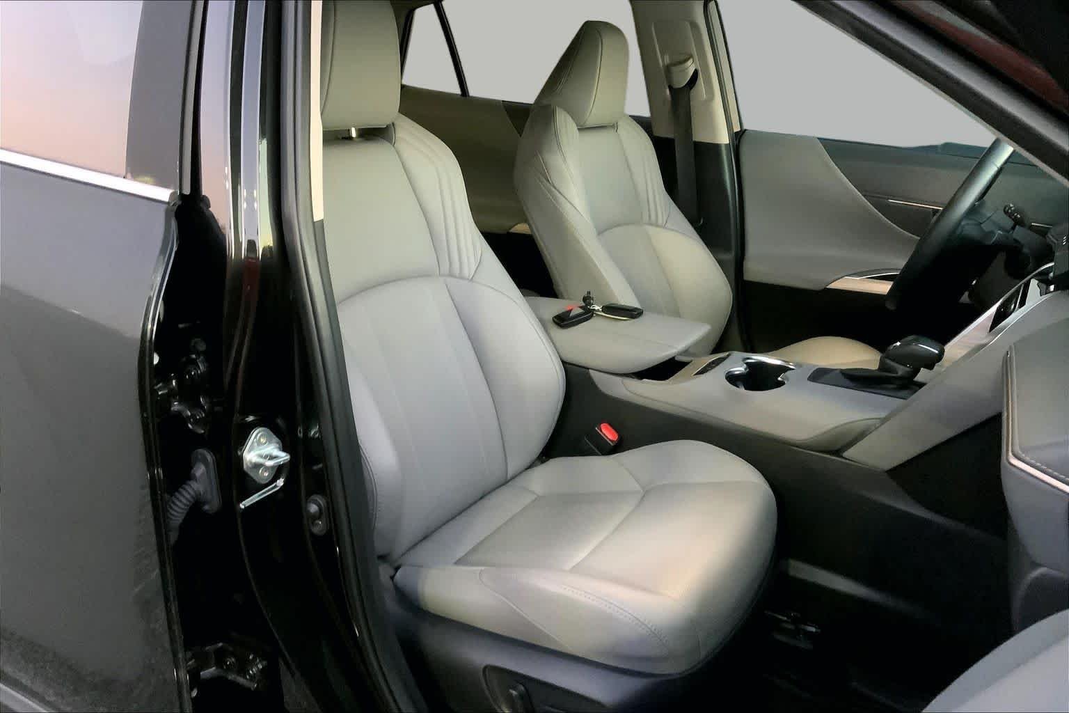 Used 2024 Titanium Glow Toyota LE image 8