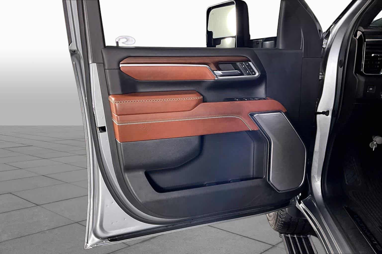 Used 2024 Sterling Metallic GMC Denali Ultimate image 20